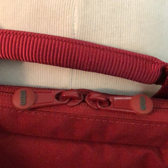 STM SWIFT Small Laptop Shoulder Bag Super-Plush Red & Gray Adjustable $69 NEW - Picture 12 of 16